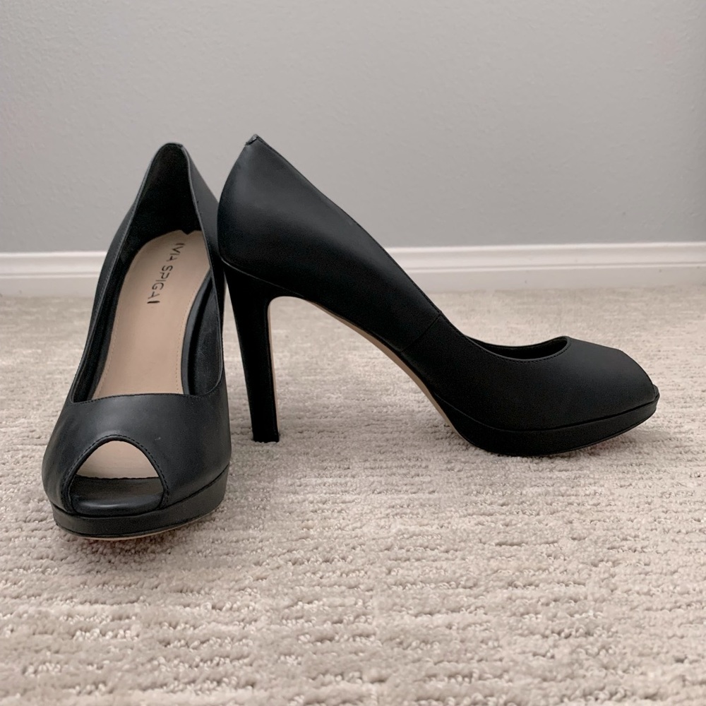 NEW - Via Spiga Black Leather Peep Toe Heels Sz9